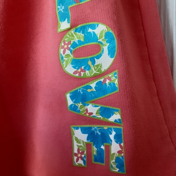 Shorts - Picture 2 of 4